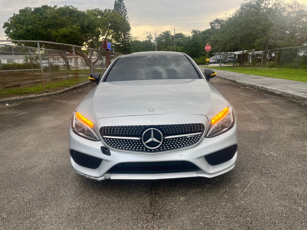 2017 Mercedes-Benz C-Class Image 2