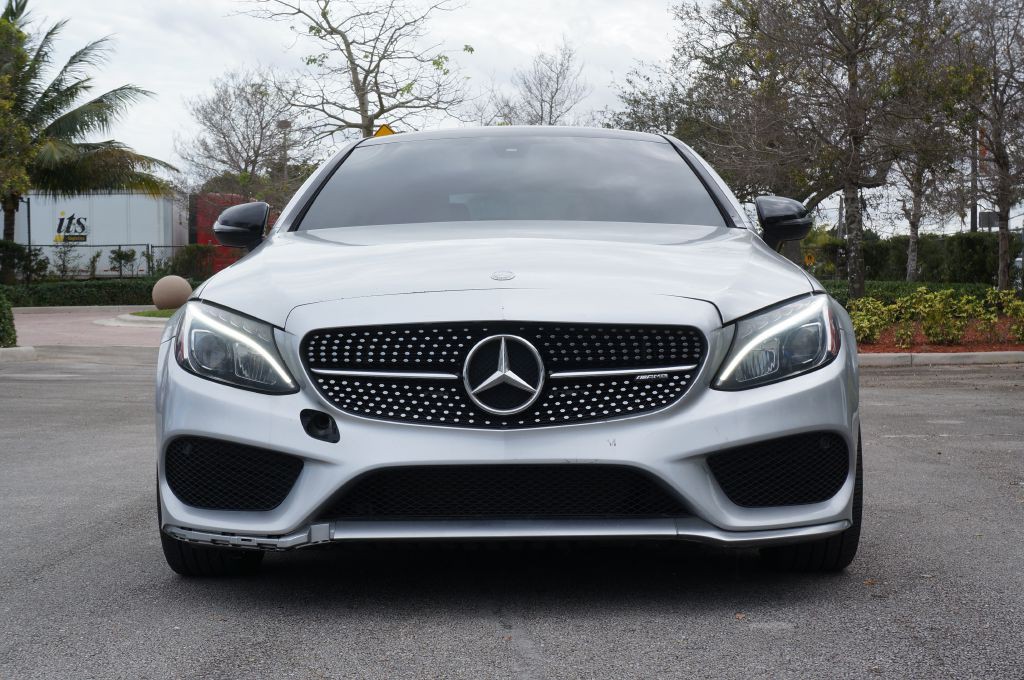 2017 Mercedes-Benz C-Class Image 3