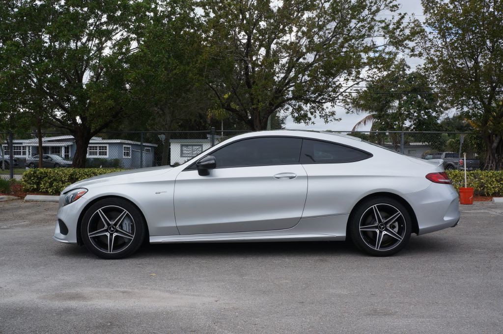 2017 Mercedes-Benz C-Class Image 6