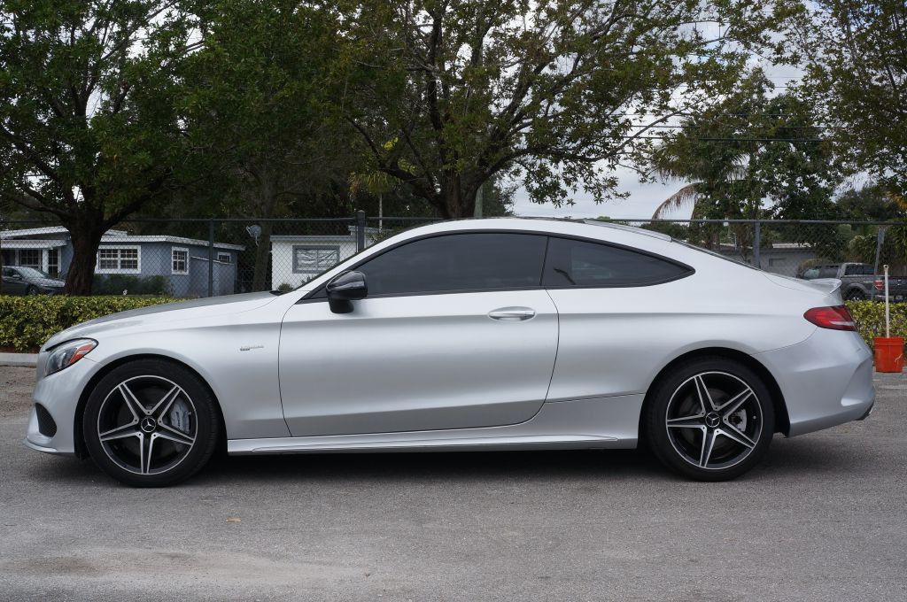 2017 Mercedes-Benz C-Class Image 7