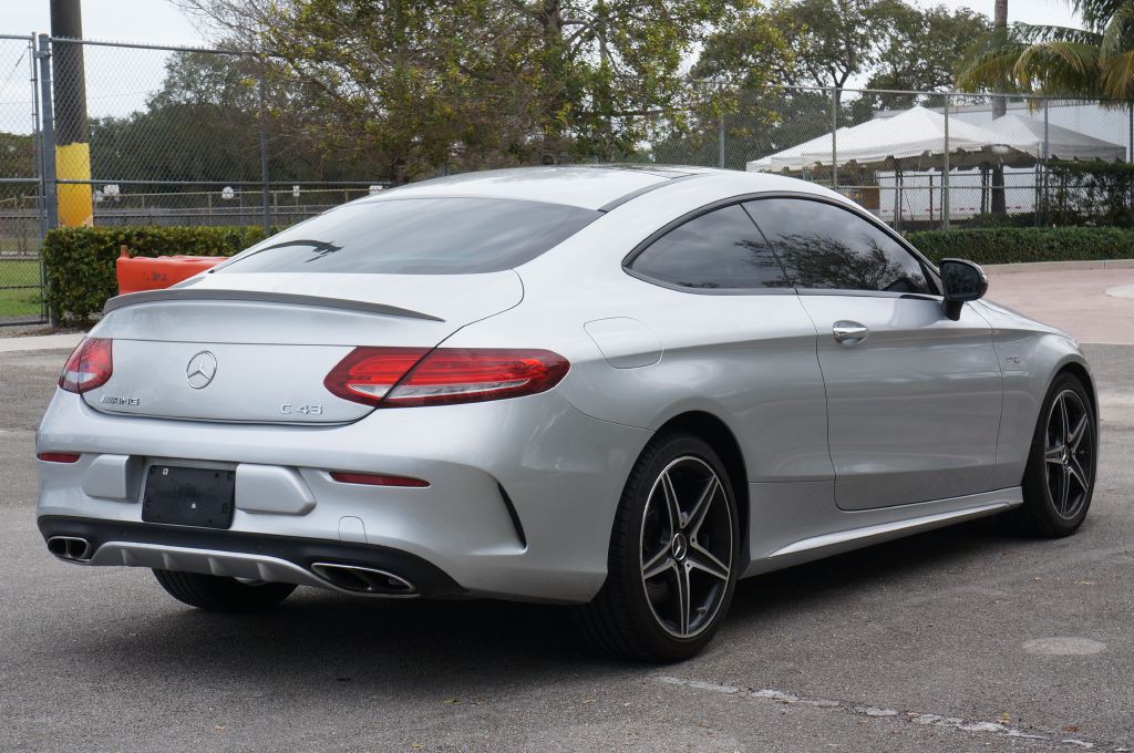 2017 Mercedes-Benz C-Class Image 13
