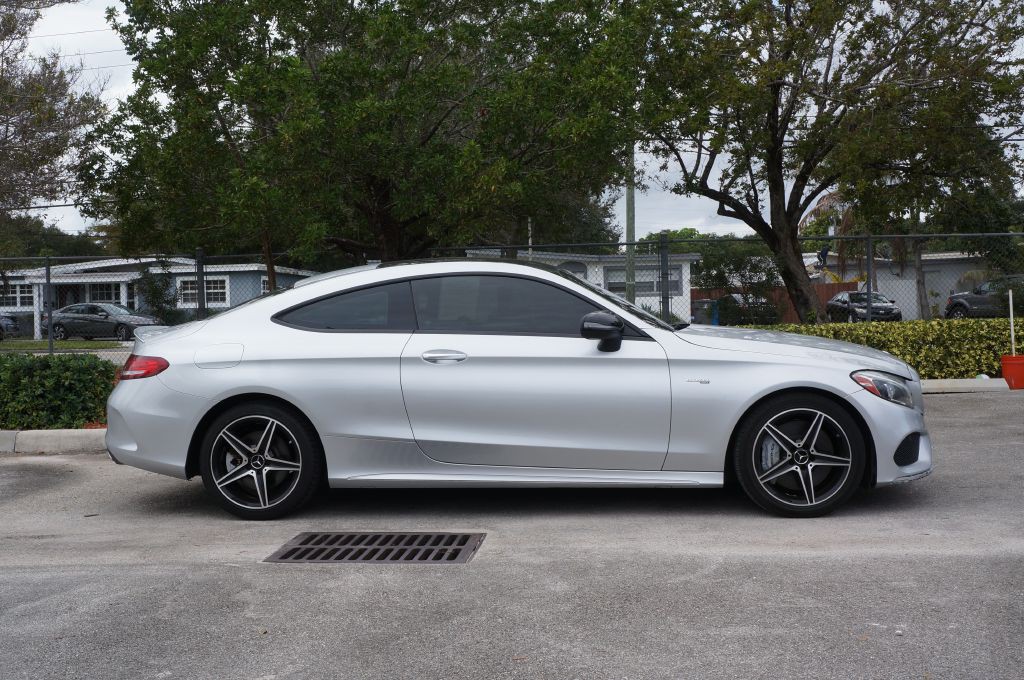 2017 Mercedes-Benz C-Class Image 14