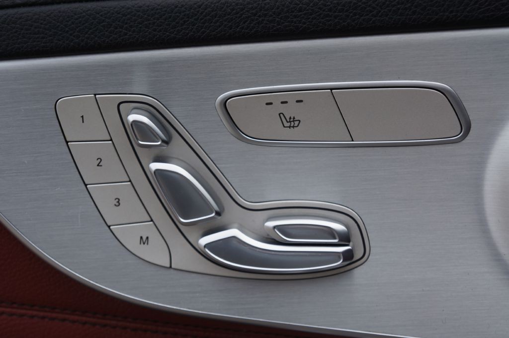 2017 Mercedes-Benz C-Class Image 29