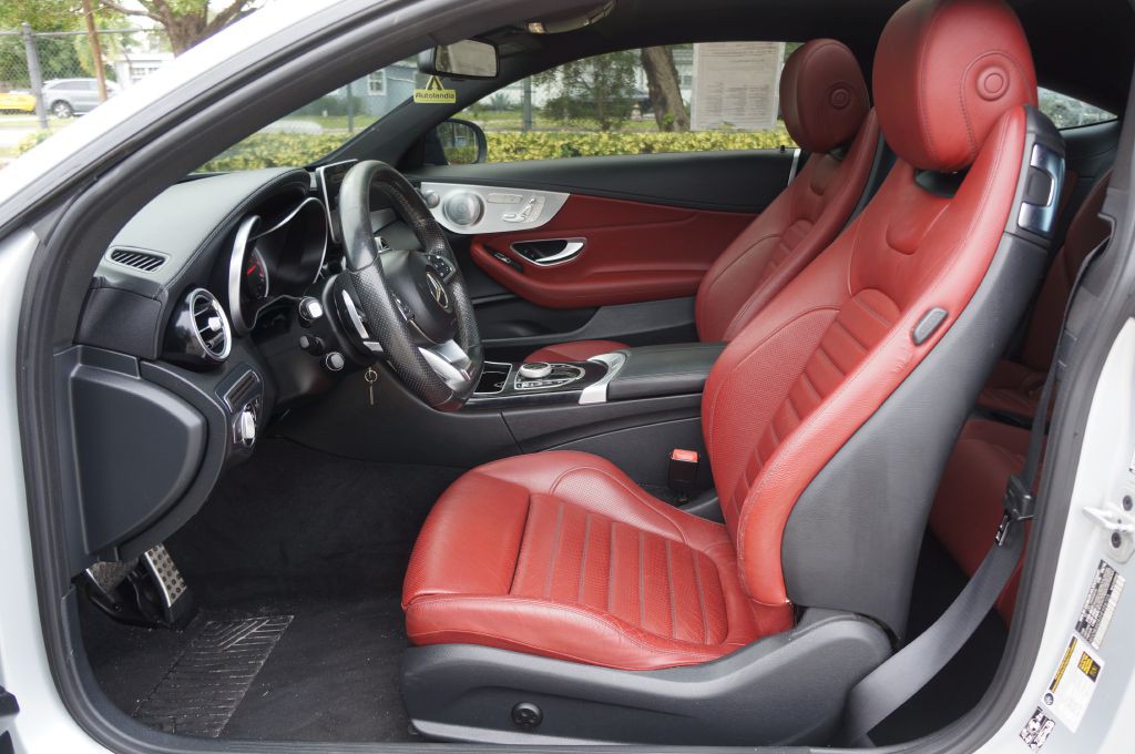 2017 Mercedes-Benz C-Class Image 31