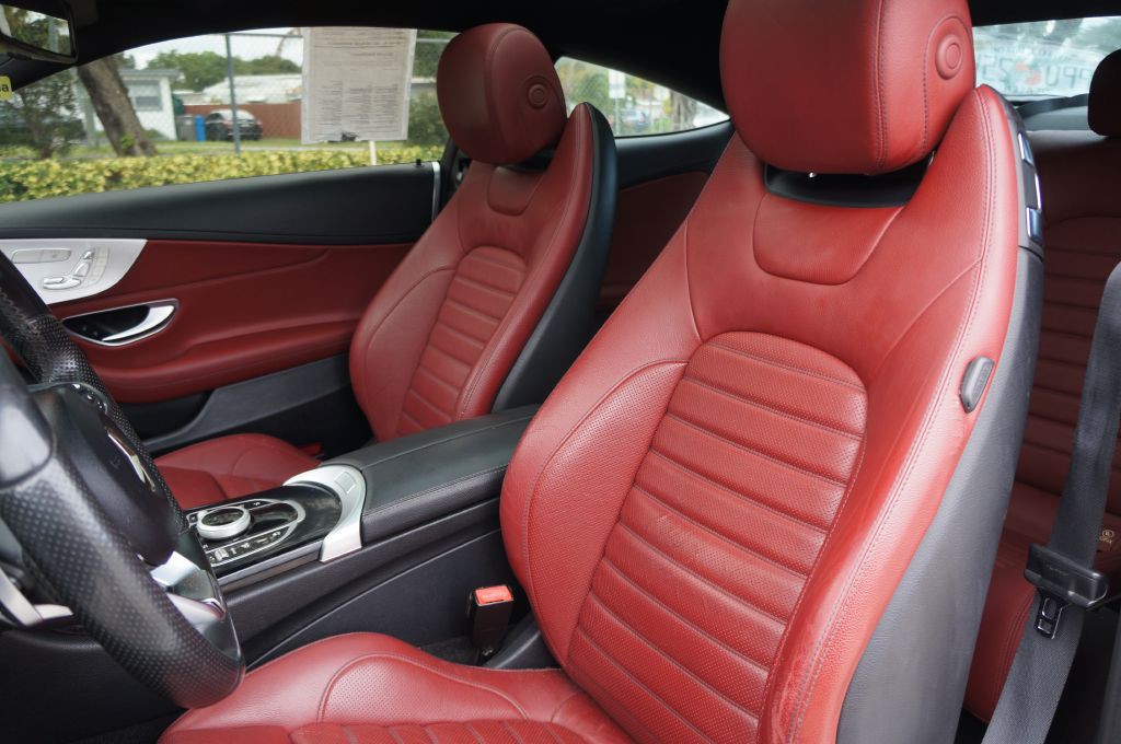 2017 Mercedes-Benz C-Class Image 32