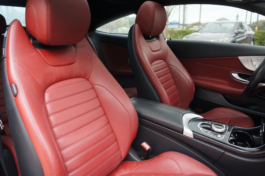 2017 Mercedes-Benz C-Class Image 37