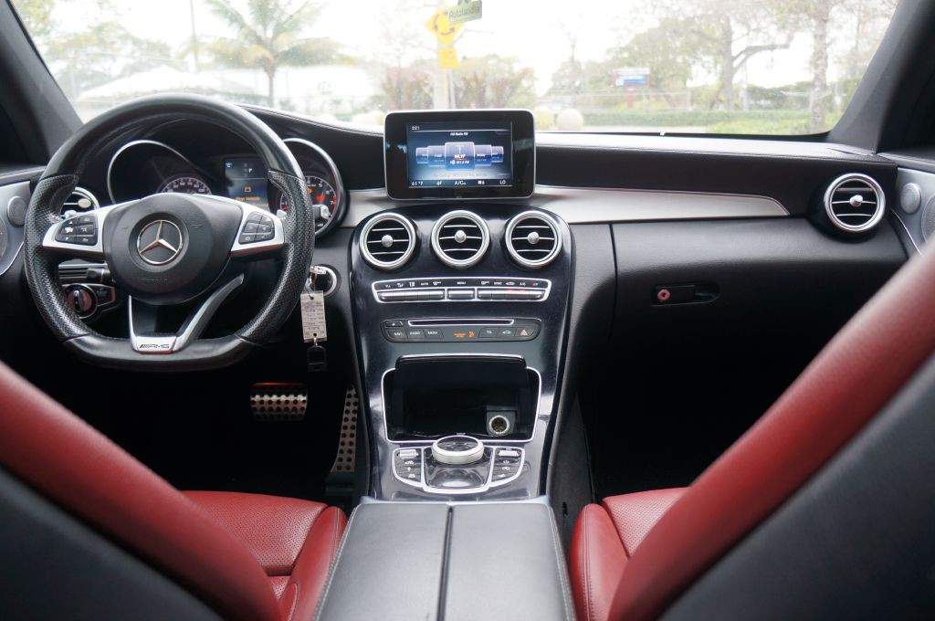 2017 Mercedes-Benz C-Class Image 38