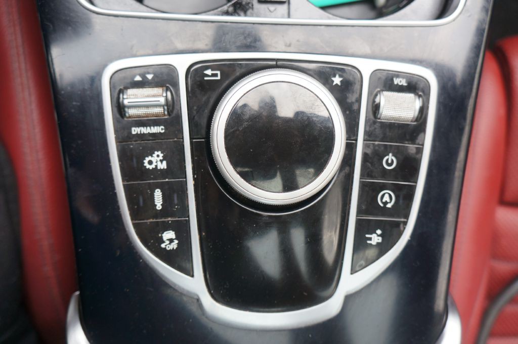 2017 Mercedes-Benz C-Class Image 45