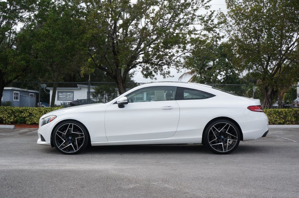 2017 Mercedes-Benz C-Class Image 7