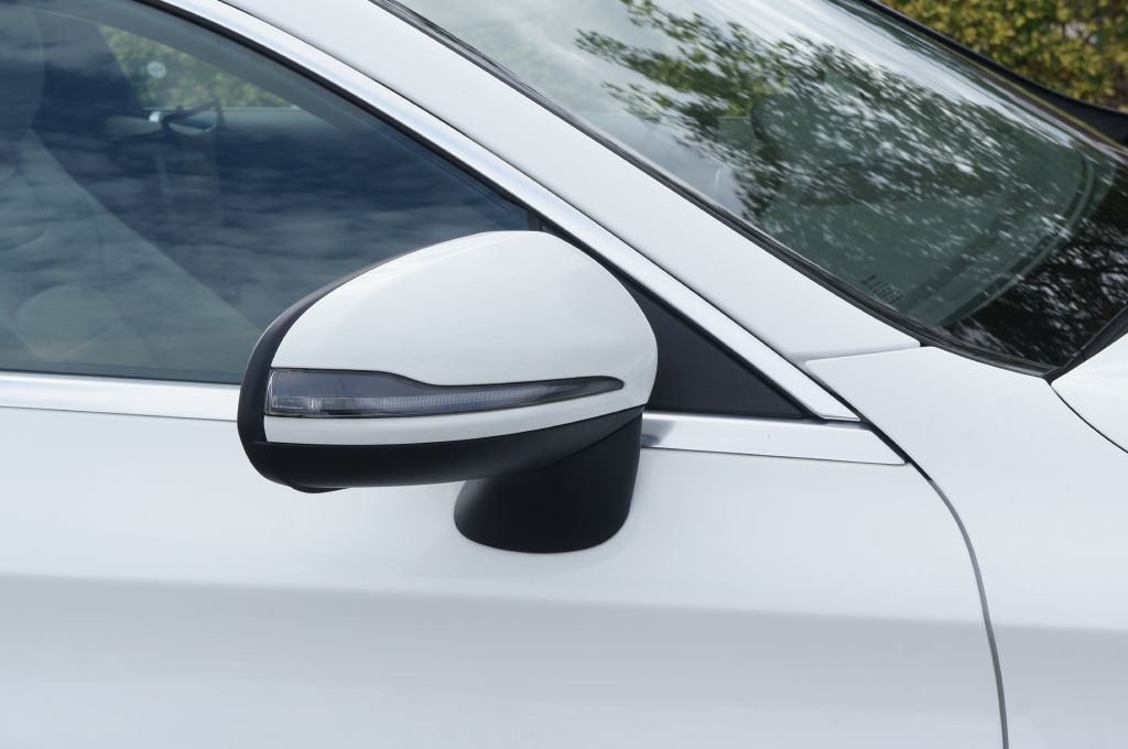 2017 Mercedes-Benz C-Class Image 19