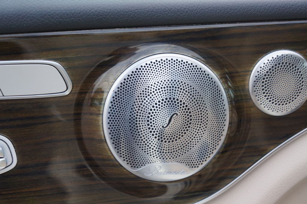 2017 Mercedes-Benz C-Class Image 26