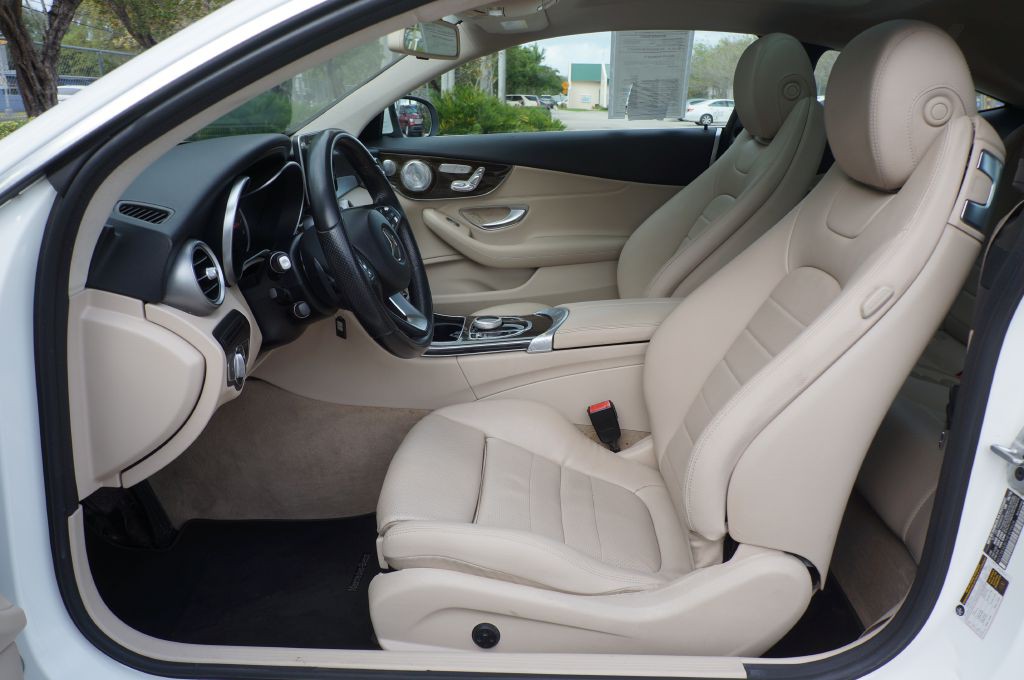 2017 Mercedes-Benz C-Class Image 29