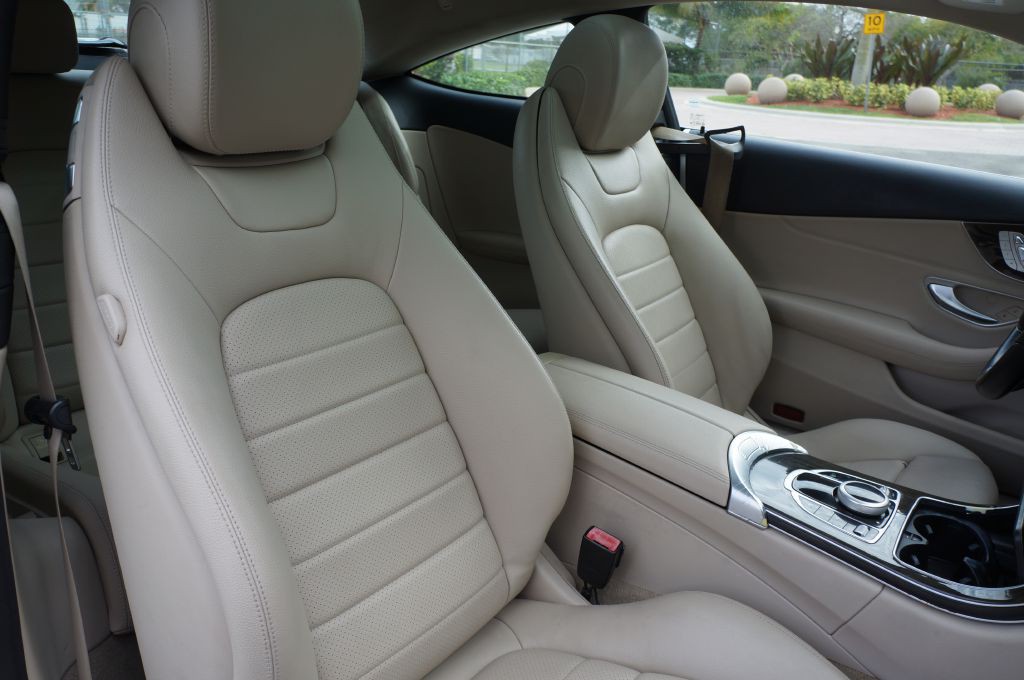 2017 Mercedes-Benz C-Class Image 36