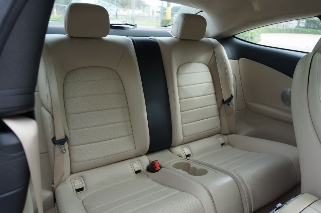 2017 Mercedes-Benz C-Class Image 37