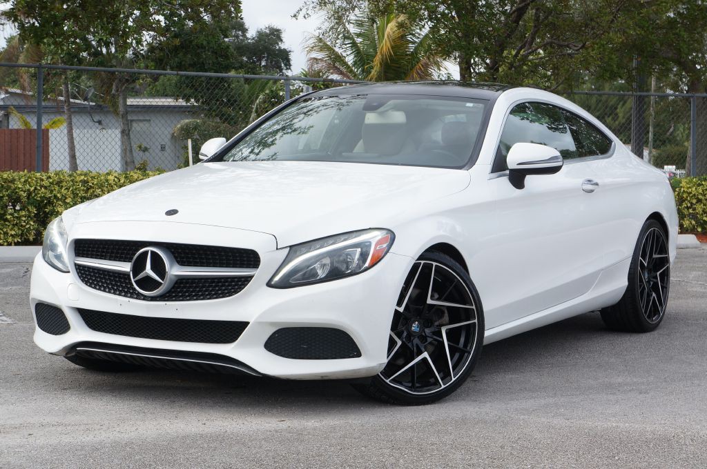 2017 Mercedes-Benz C-Class Image 2