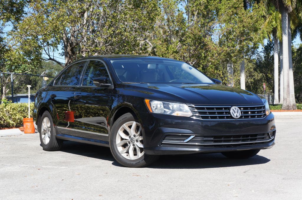 2017 Volkswagen Passat Image 5