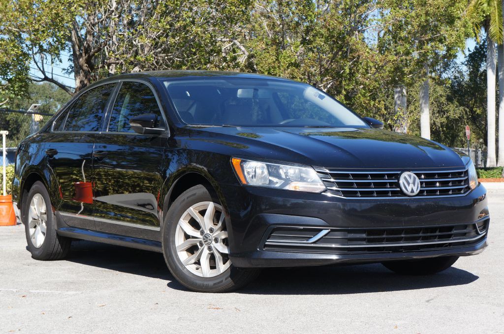 2017 Volkswagen Passat Image 6