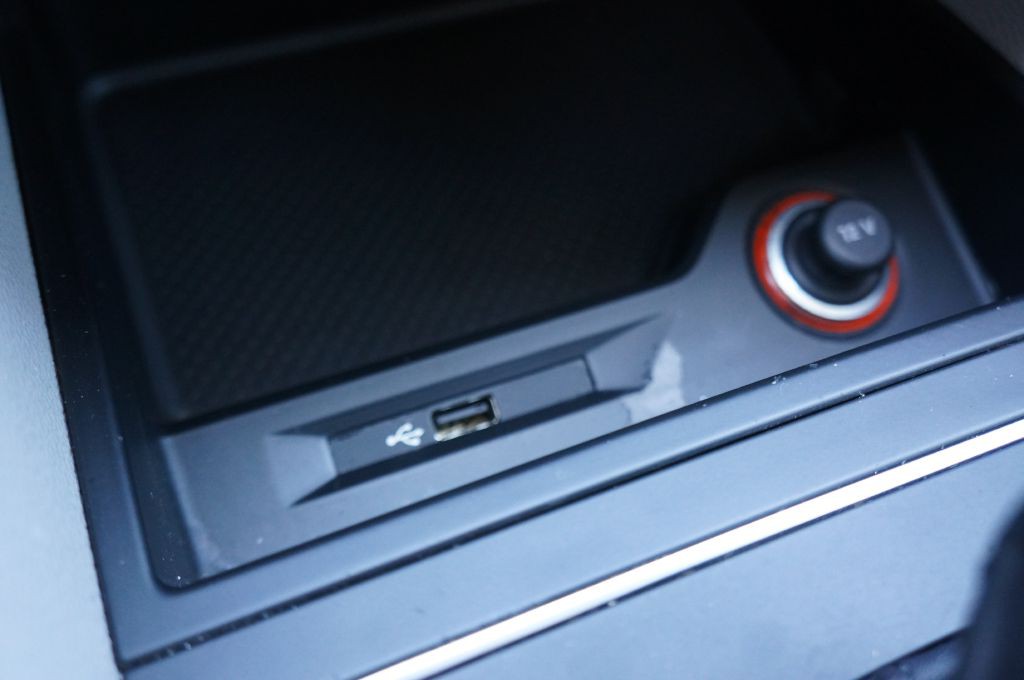 2017 Volkswagen Passat Image 36