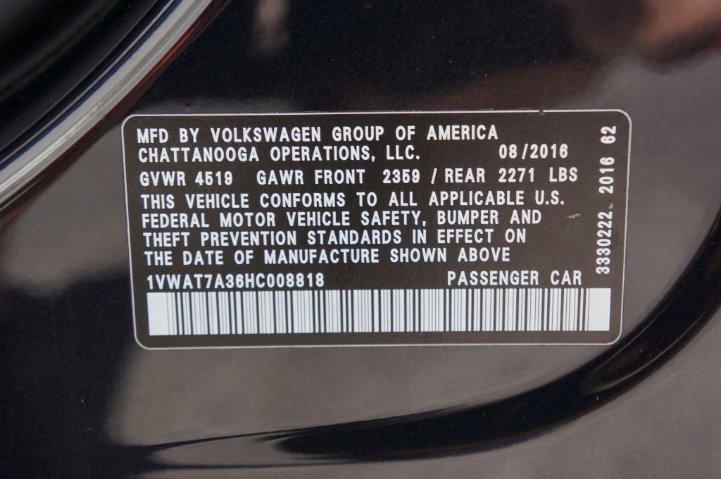 2017 Volkswagen Passat Image 41