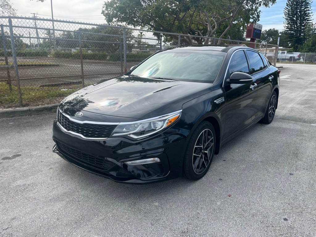 2020 Kia Optima Image 1