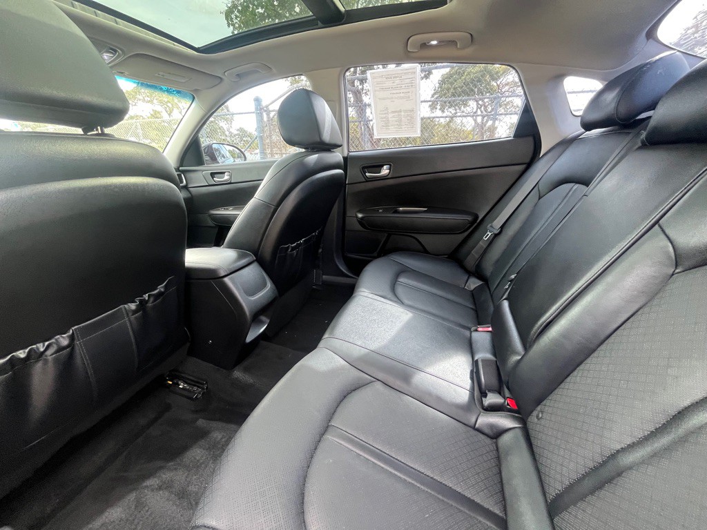 2020 Kia Optima Image 7