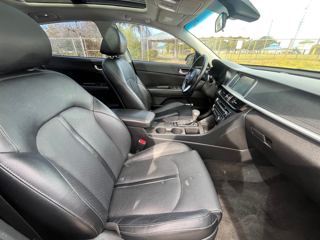 2020 Kia Optima Image 9