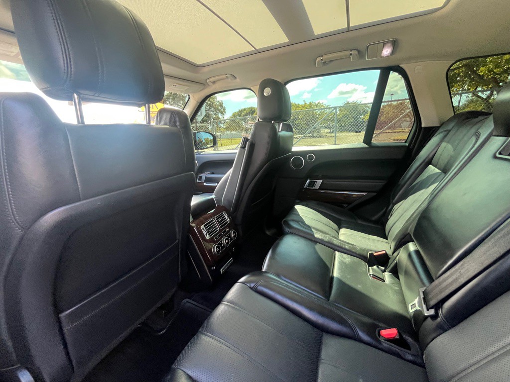 2015 Land Rover Range Rover Image 6