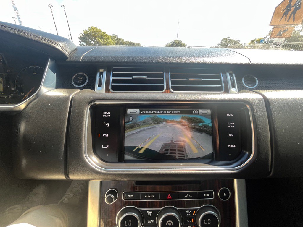 2015 Land Rover Range Rover Image 9