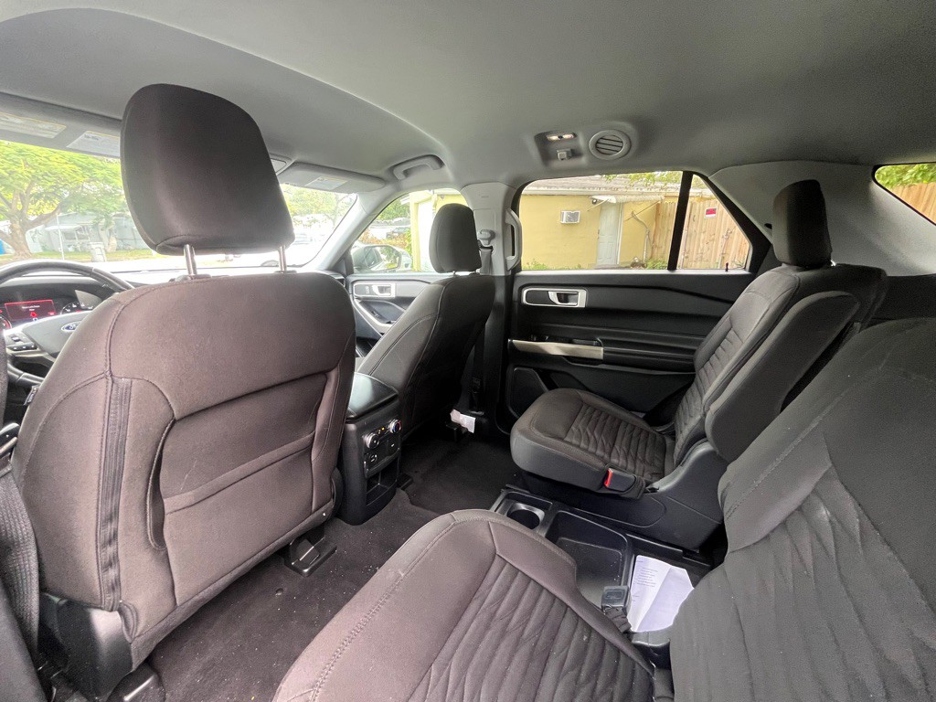 2021 Ford Explorer Image 6