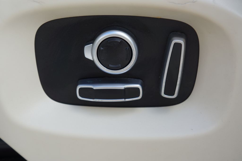 2016 Land Rover Range Rover Sport Image 31