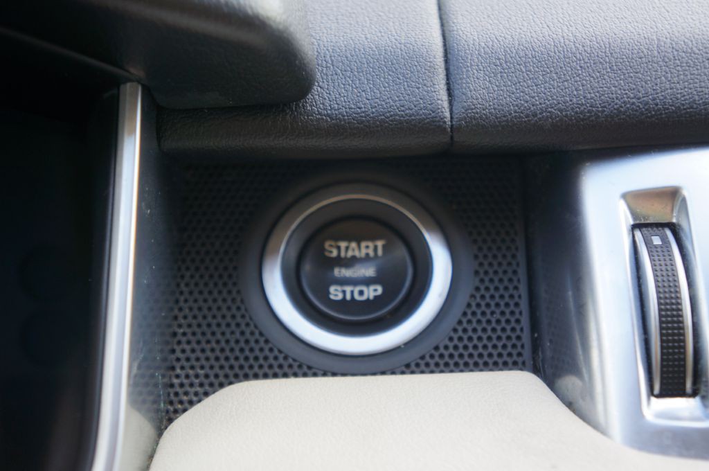 2016 Land Rover Range Rover Sport Image 53