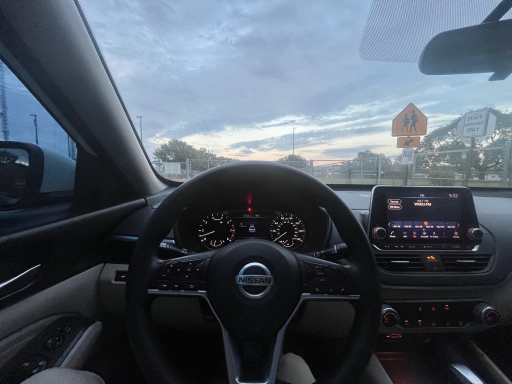 2019 Nissan Altima Image 8
