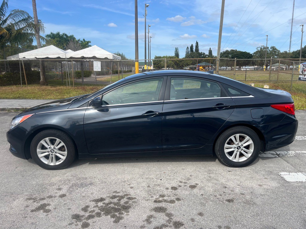 2011 Hyundai Sonata Image 5