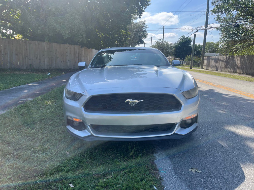2015 Ford Mustang Image 2
