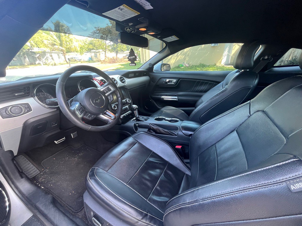 2015 Ford Mustang Image 14