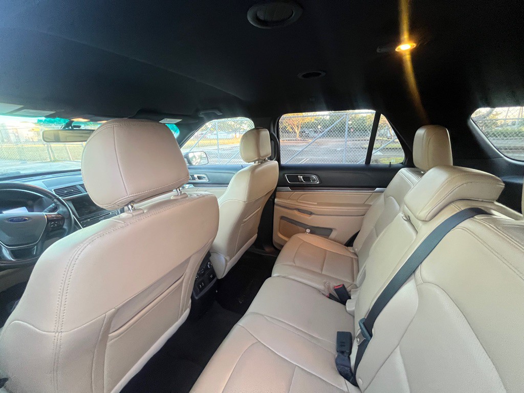 2016 Ford Explorer Image 6