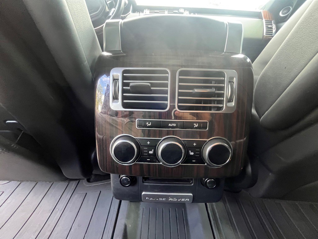 2015 Land Rover Range Rover Sport Image 9