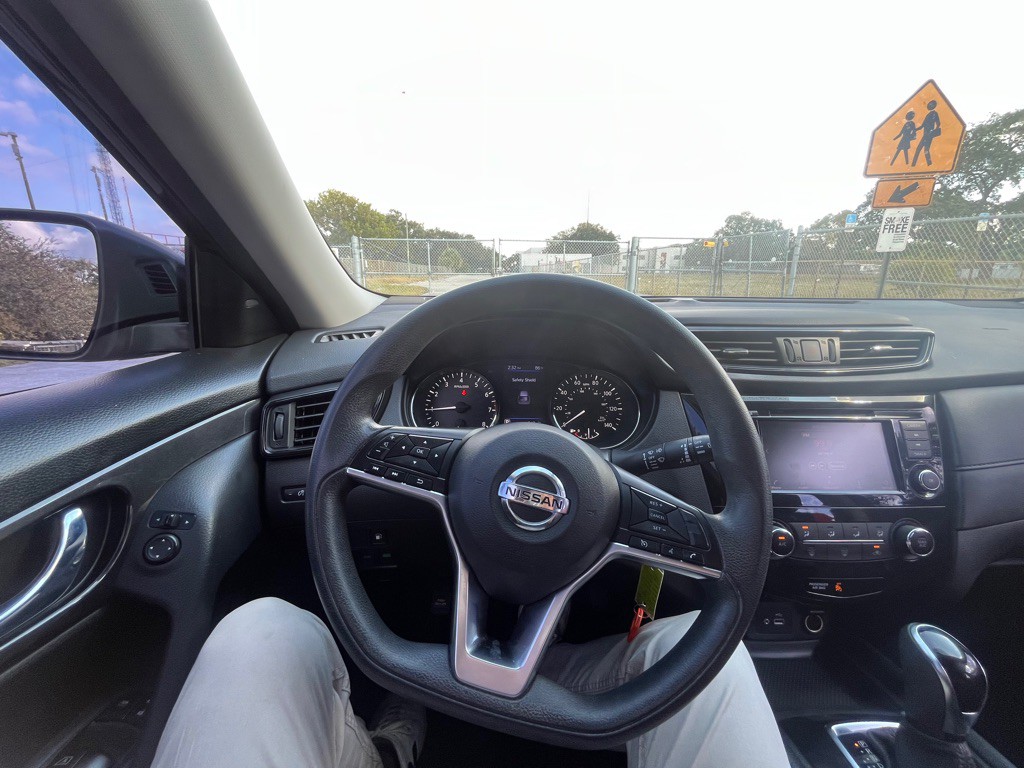 2018 Nissan Rogue Image 8