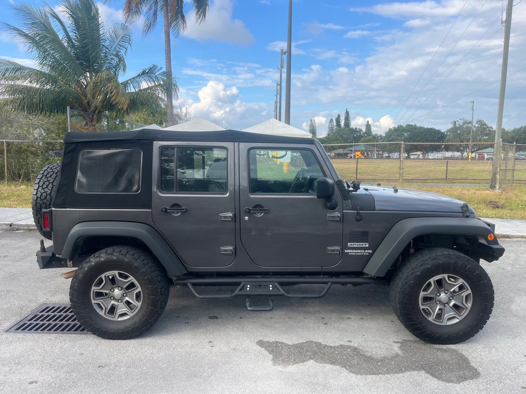 2016 Jeep Wrangler Unlimited Image 4