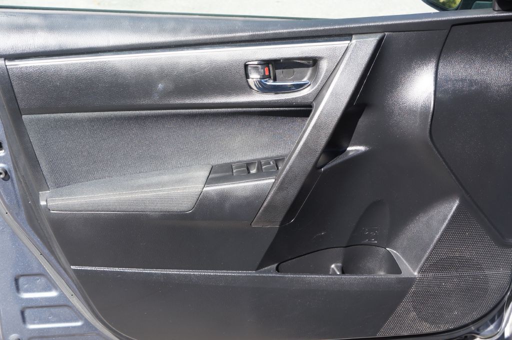 2018 Toyota Corolla Image 23