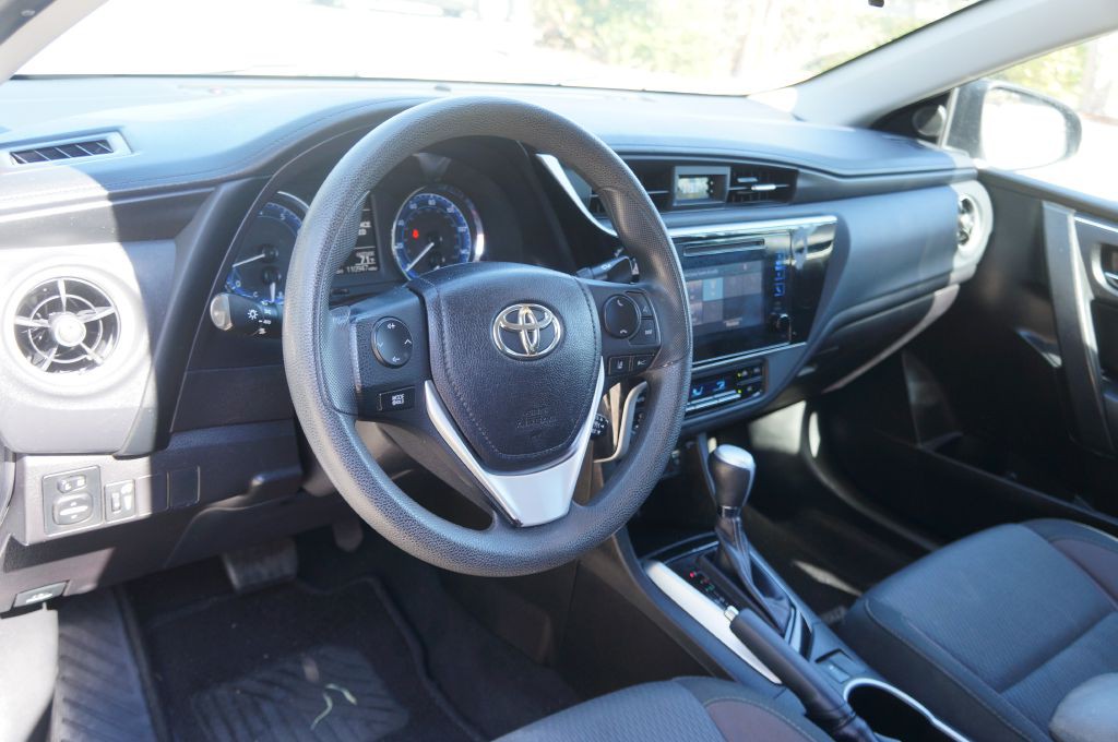 2018 Toyota Corolla Image 26
