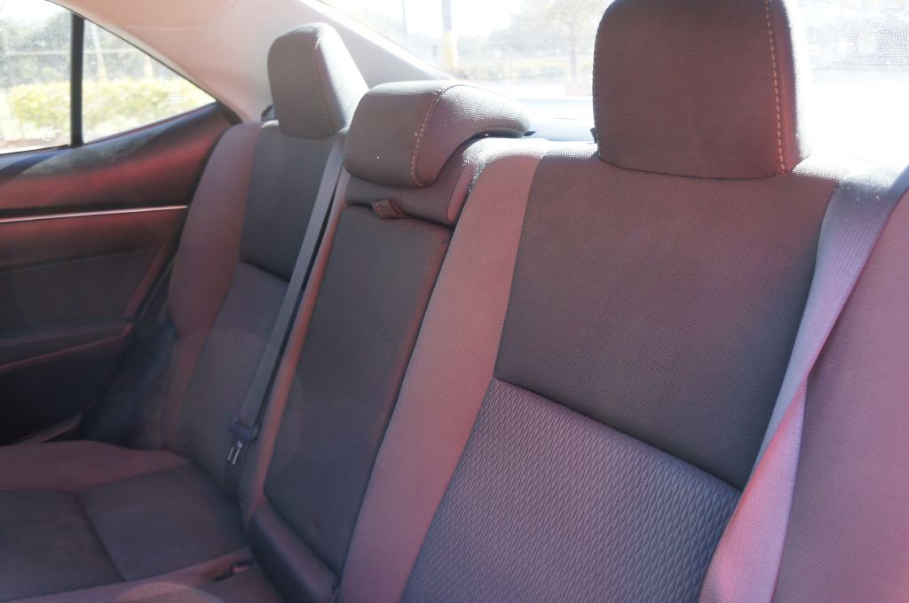 2018 Toyota Corolla Image 31