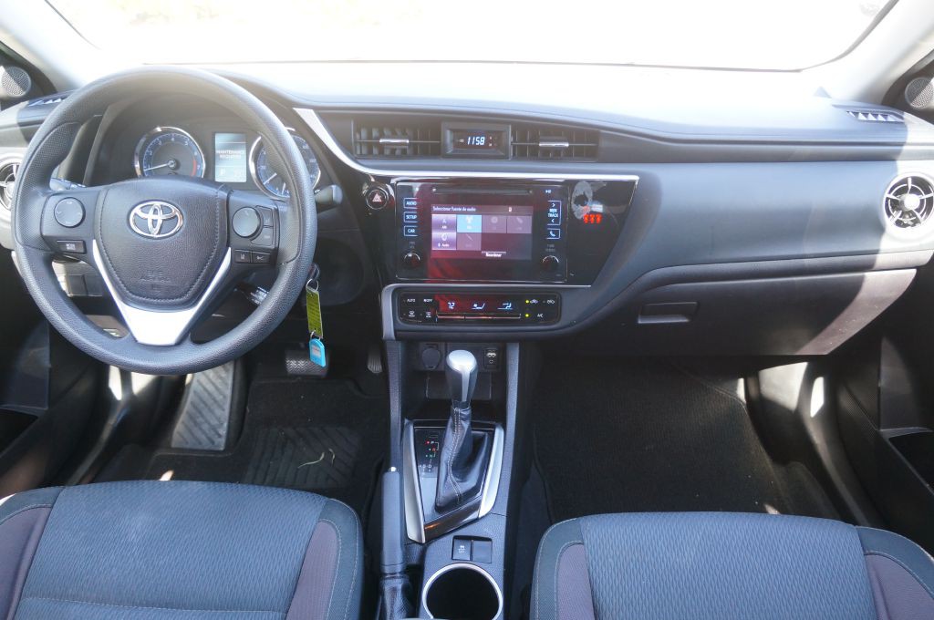 2018 Toyota Corolla Image 32