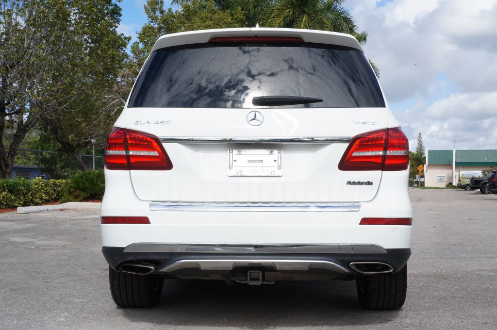 2017 Mercedes-Benz GLS-Class Image 11