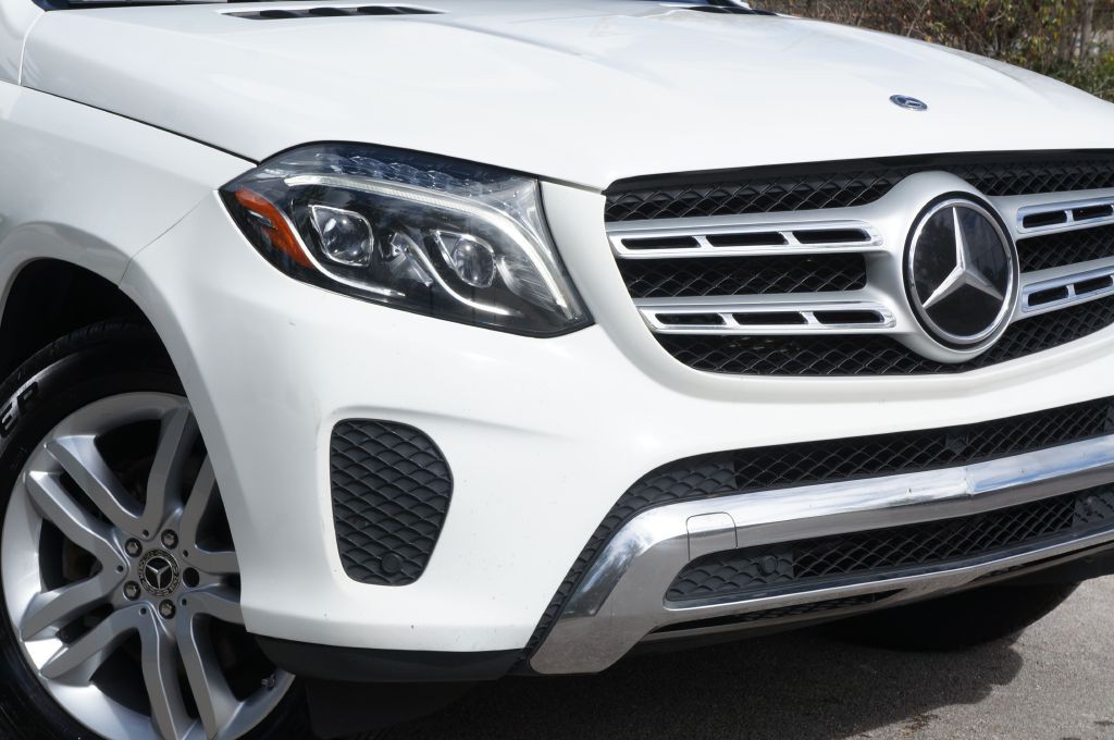 2017 Mercedes-Benz GLS-Class Image 17