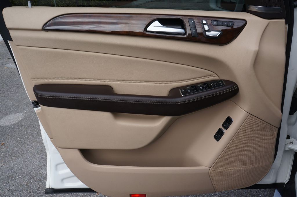 2017 Mercedes-Benz GLS-Class Image 26