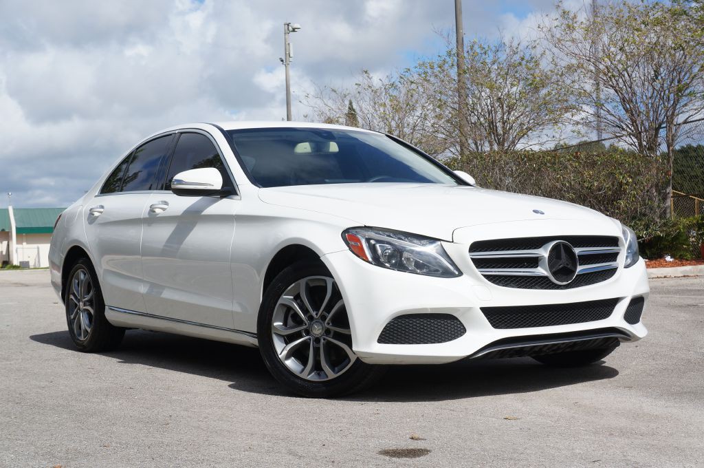 2015 Mercedes-Benz C-Class Image 5