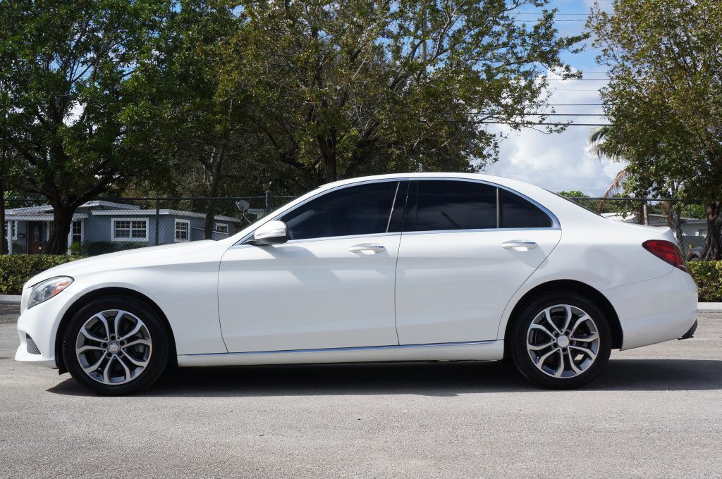 2015 Mercedes-Benz C-Class Image 8