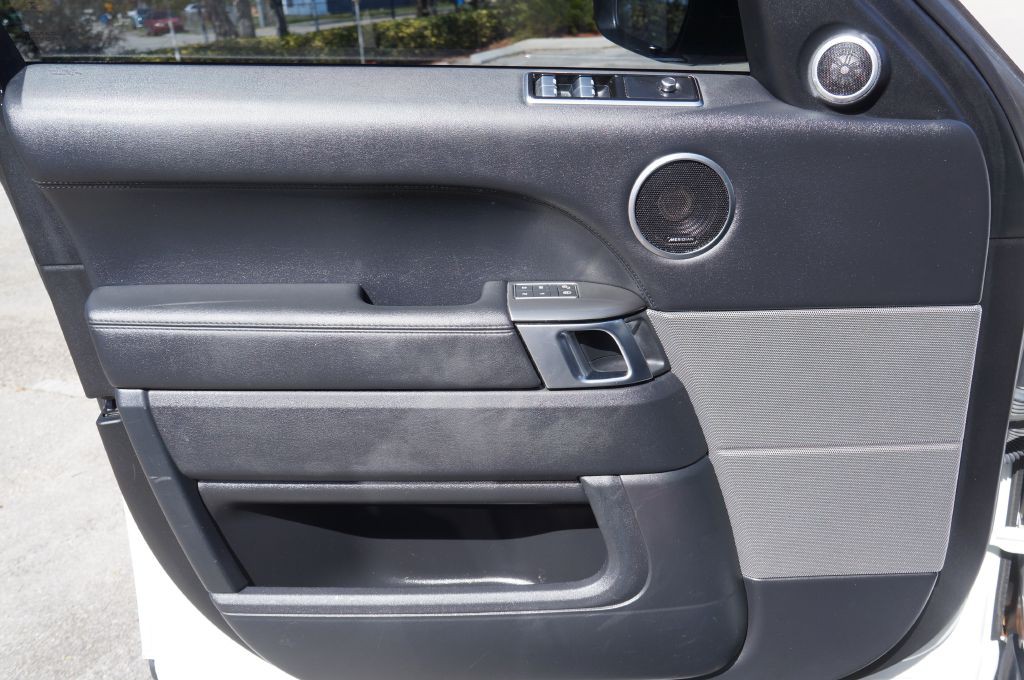 2018 Land Rover Range Rover Sport Image 25