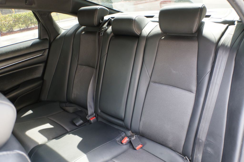 2021 Honda Accord Image 31